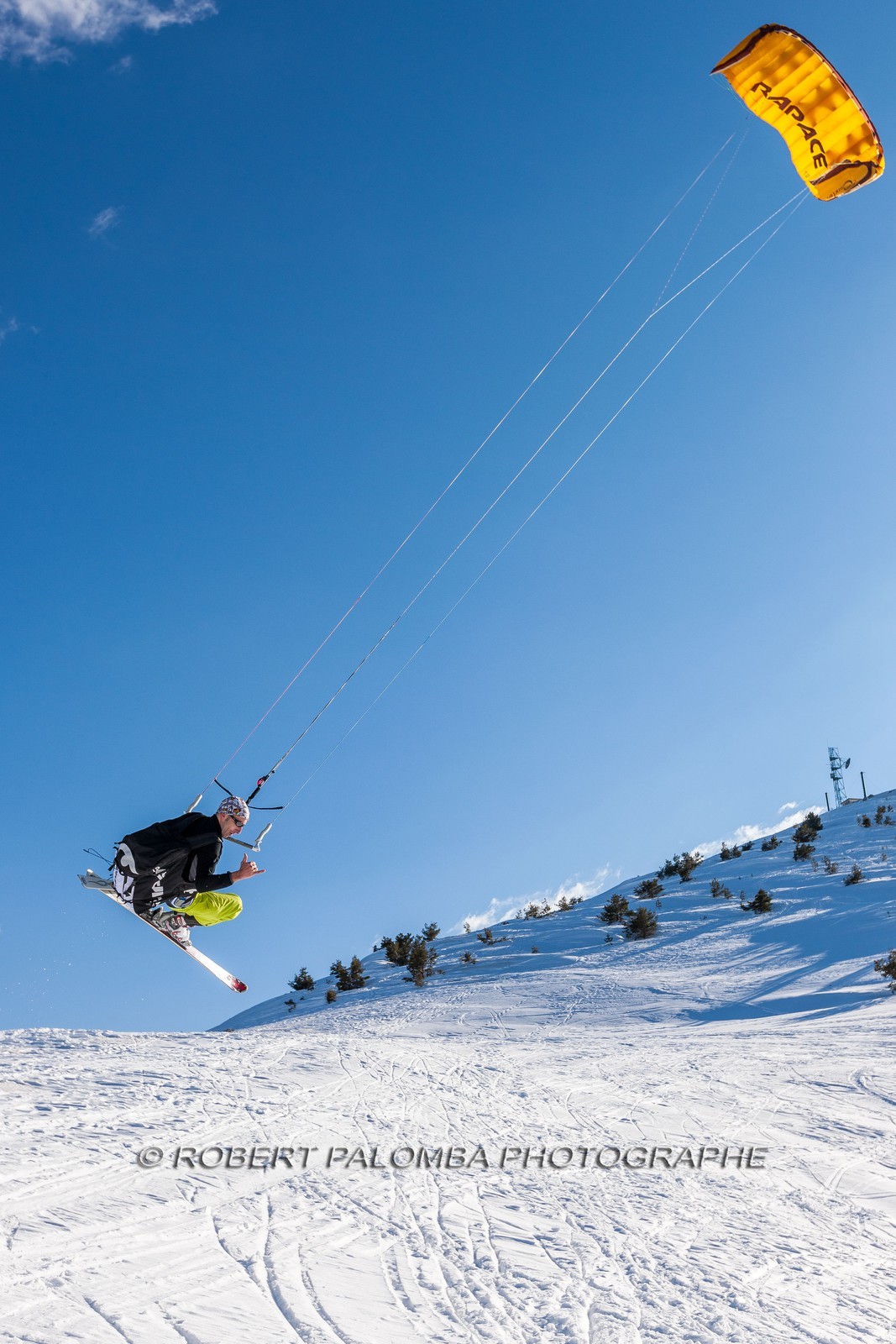 Snowkite