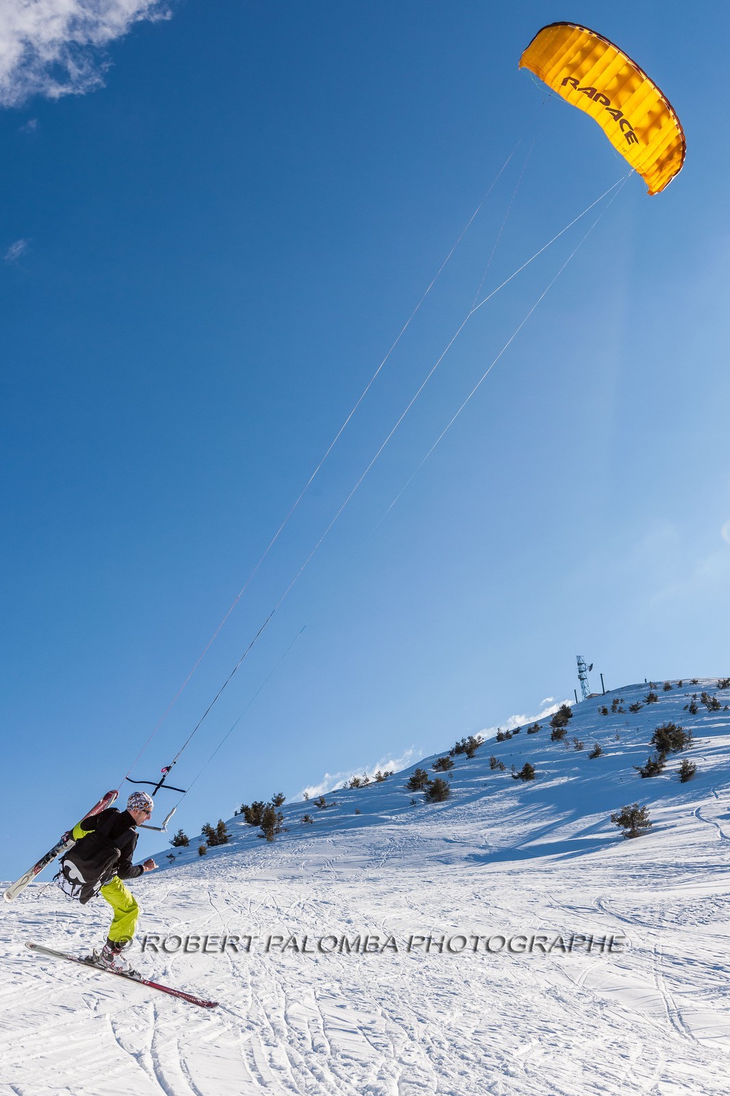 Snowkite
