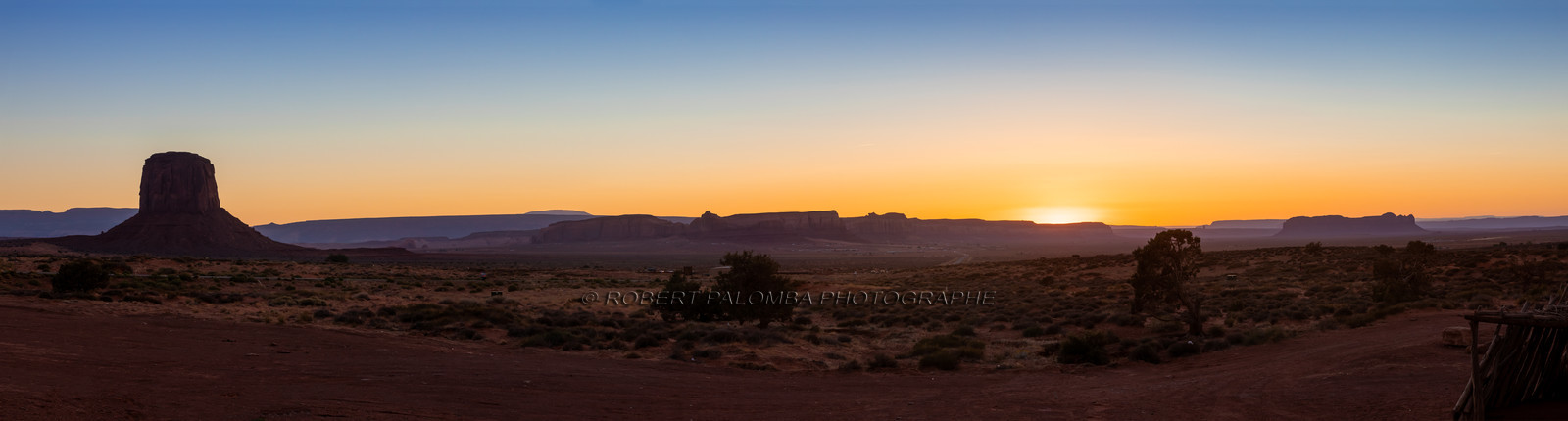 Coucher de soleil sur Monument Valley