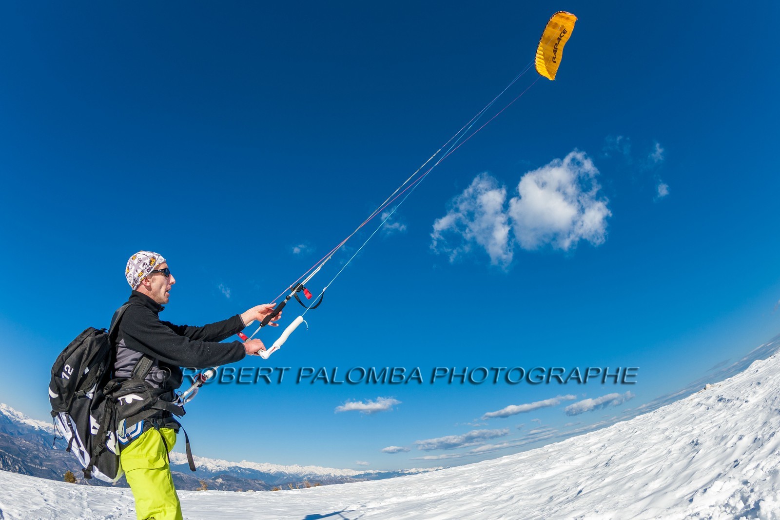 Snowkite