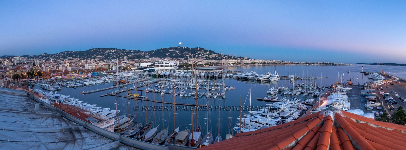Cannes vue de l'Hôtel Radisson Blu 1835