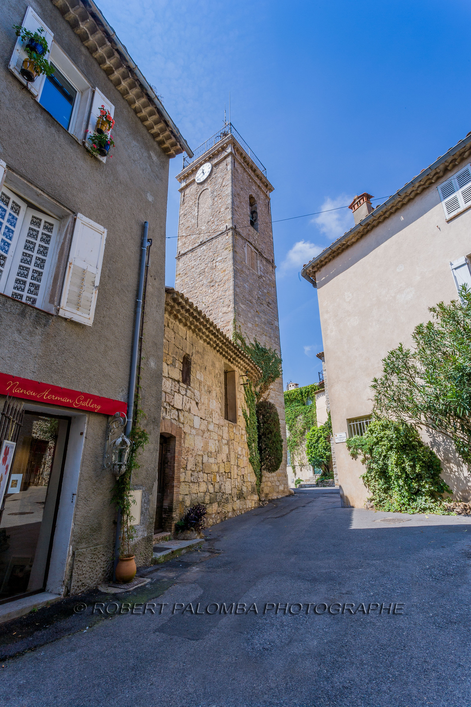 Mougins
