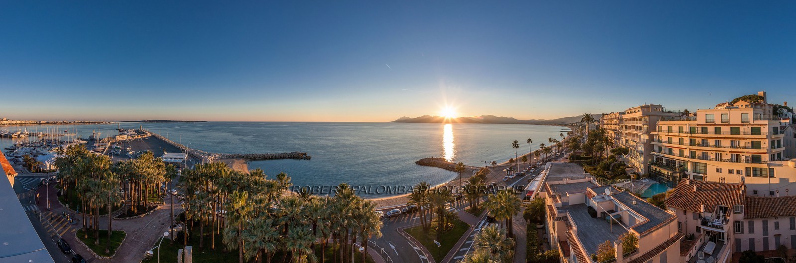 Cannes vue de l'Hôtel Radisson Blu 1835