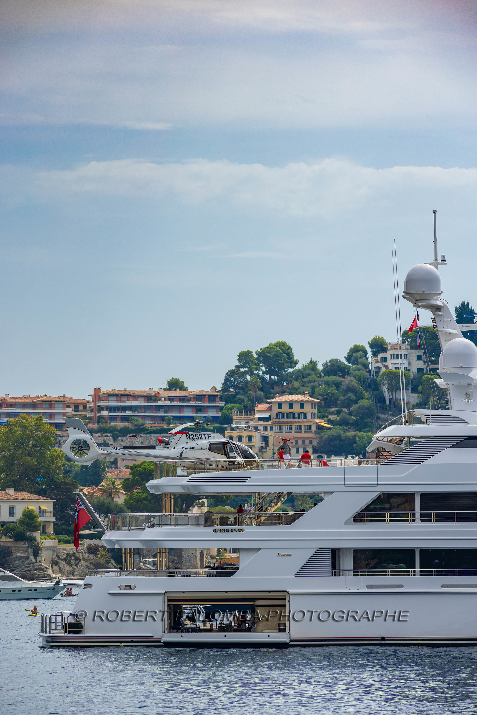 Yatch